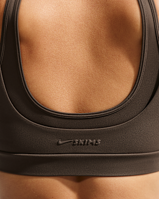 NikeSKIMS Matte Women's Double-Strap Scoop Bra. Nike.com